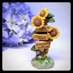 RARE Mary's Moo Moo's Sunflower signpost